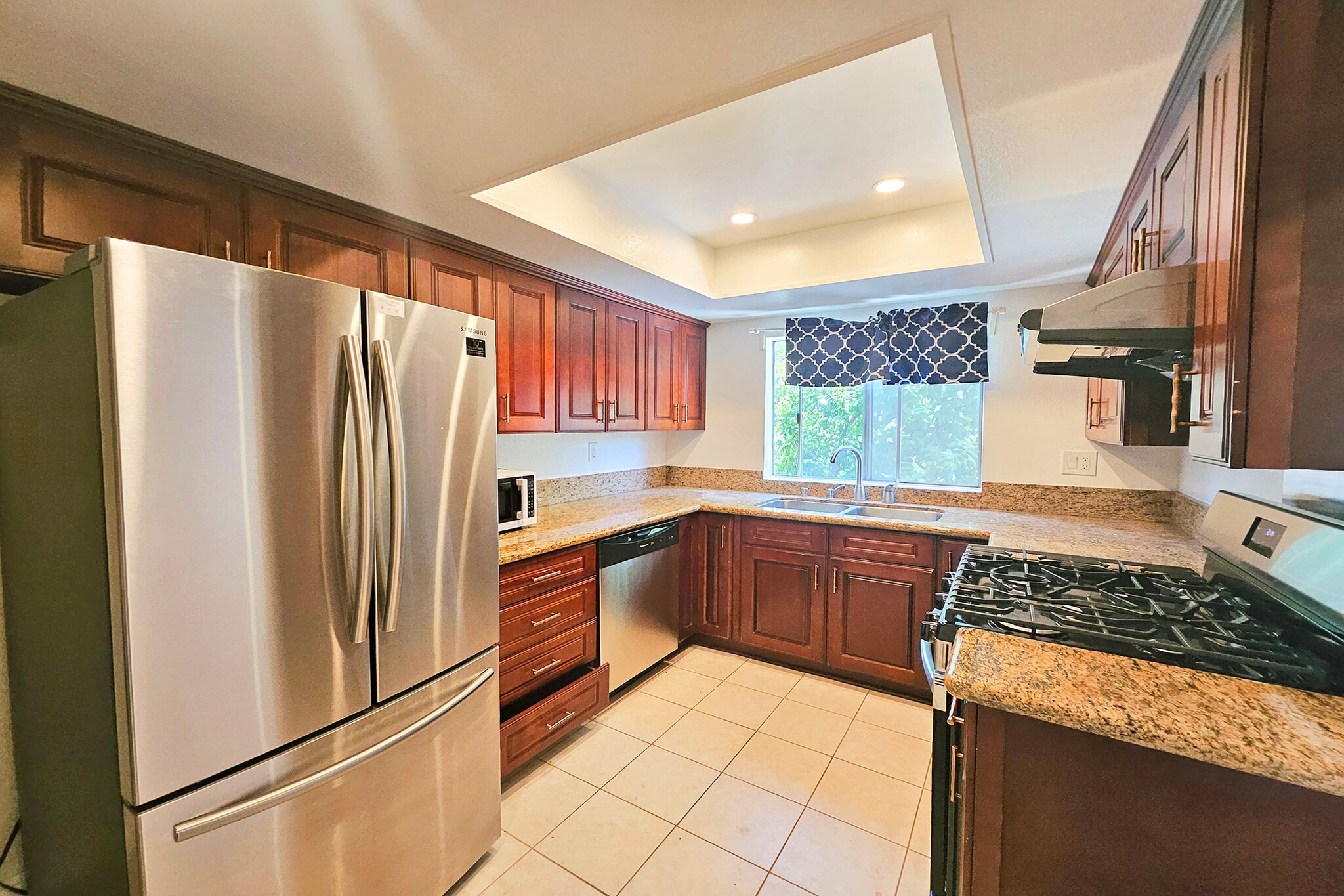 Building Photo - 1454 E Orange Grove Blvd
