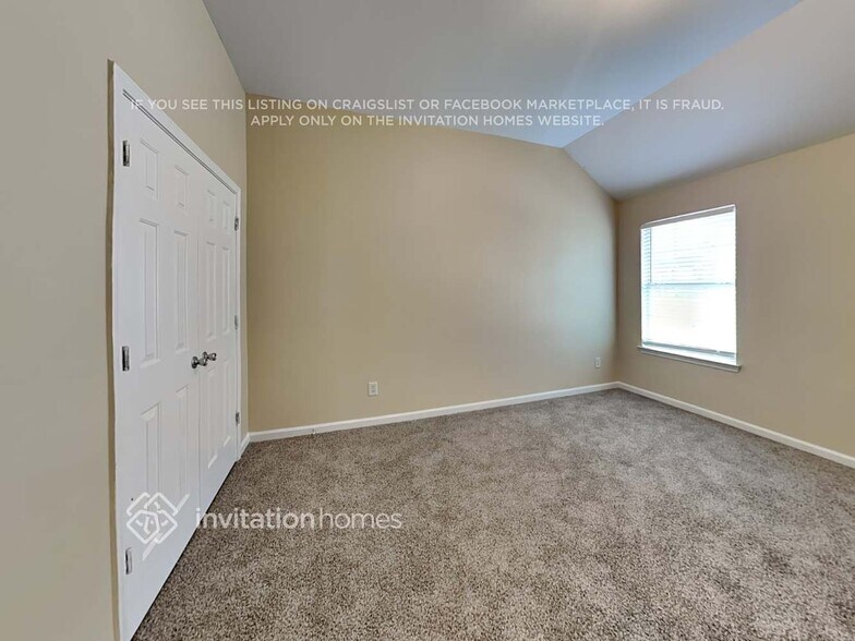 Building Photo - 9782 Sinclair Ln