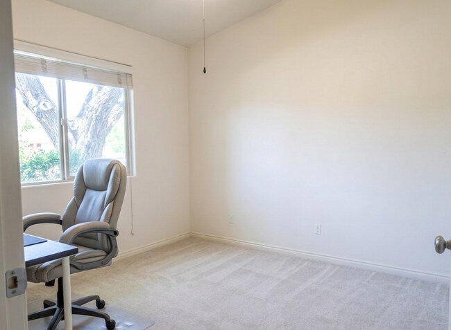 Building Photo - Snow Canyon Single Family