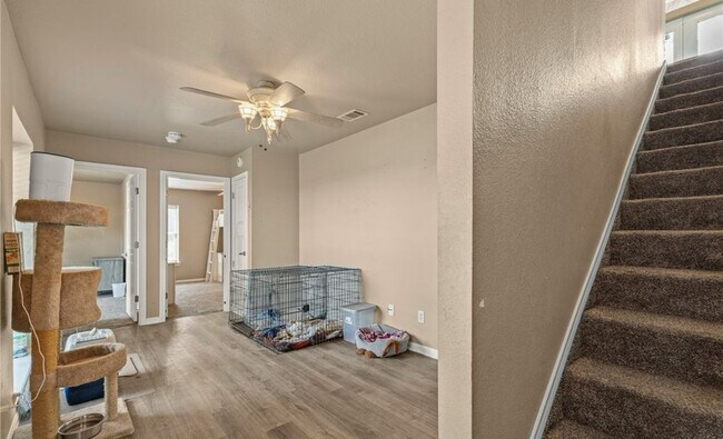 Building Photo - 1205 Bowen Ave