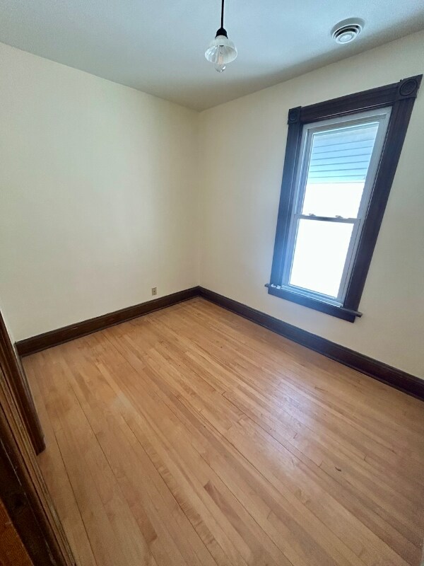 Building Photo - 3011 N Pierce St