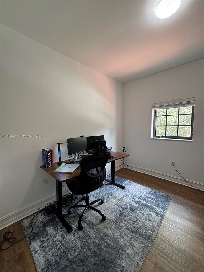 Building Photo - 2900 Hidden Harbour Ct