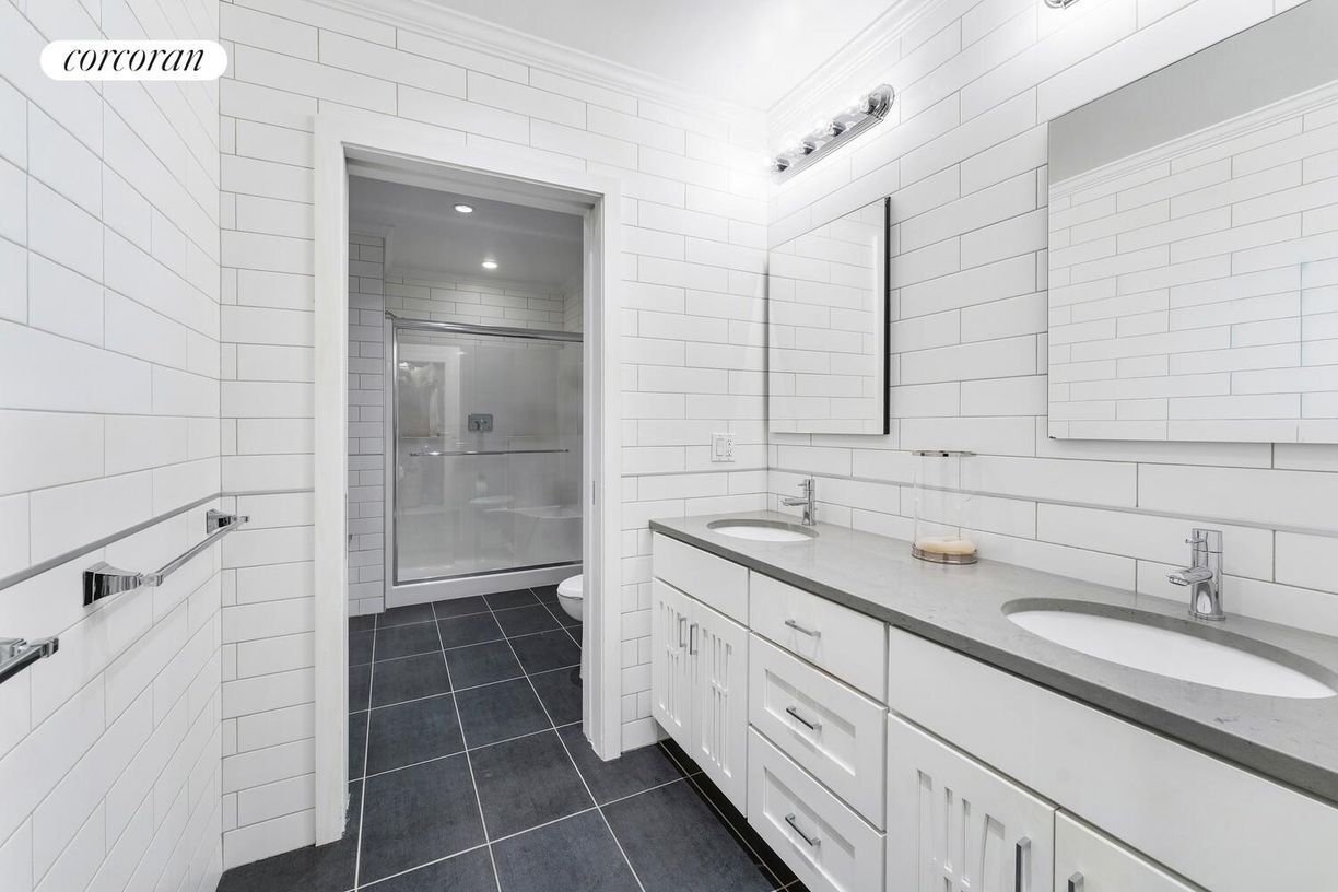 Building Photo - 228 W Broadway