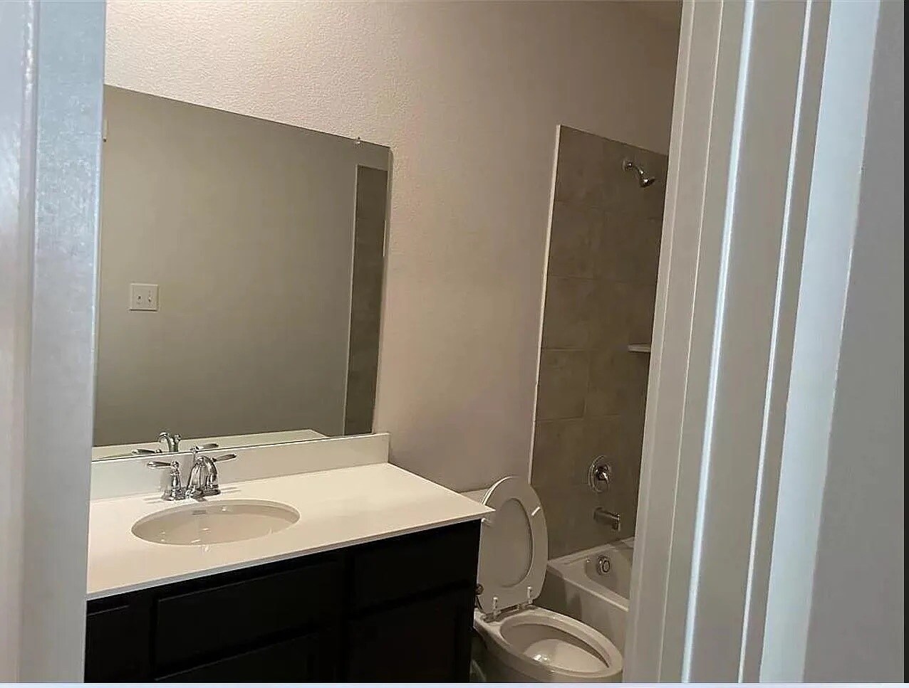 Building Photo - 2408 Magalia Ln