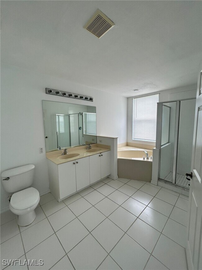 Building Photo - 4256 Liron Ave