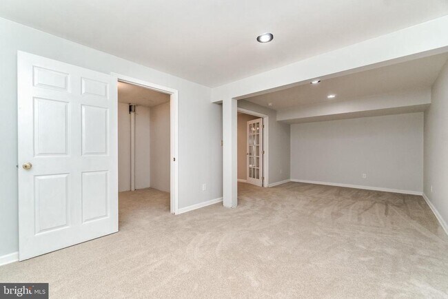 Building Photo - 3603 Carolina Ct