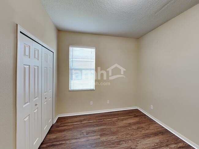 Building Photo - 9035 41st St E