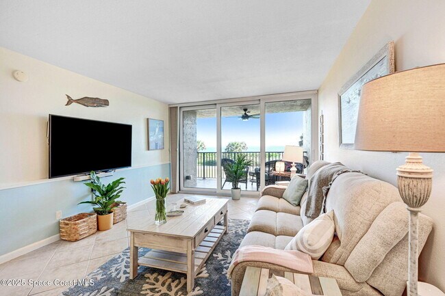 Building Photo - 1101 S Miramar Ave