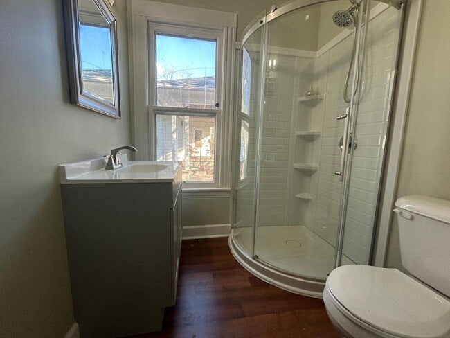 Building Photo - 200 N Almond St