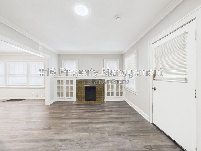 Building Photo - 3310 Tracy Ave