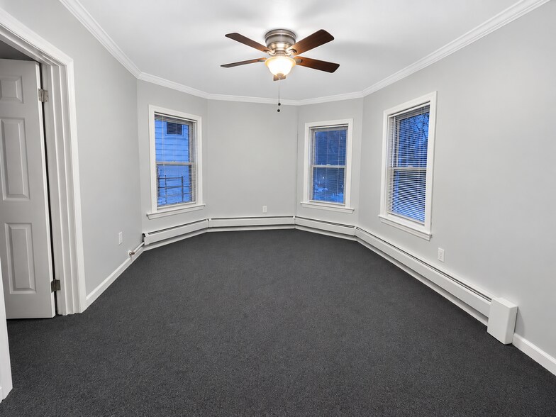 Building Photo - 630 Ridge St