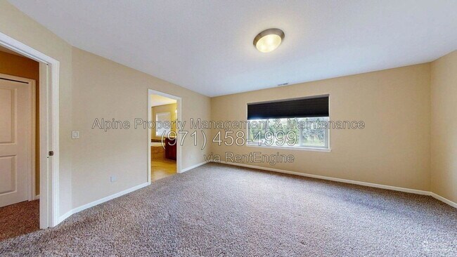 Building Photo - 9495 Northwest Ember Lane