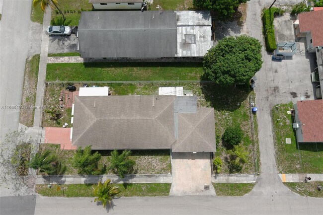 Building Photo - 1504 N 24th Ave