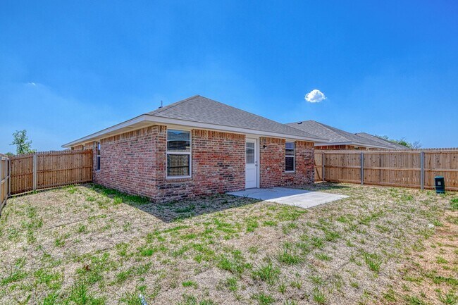 Building Photo - 2723 Varenna Ln