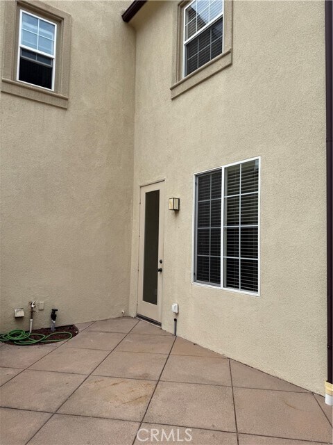 Building Photo - 83 Canyoncrest