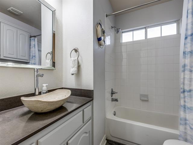 Building Photo - 1835 Polo Heights Dr
