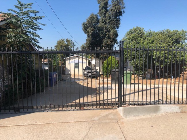 Building Photo - 4215 E 1st St