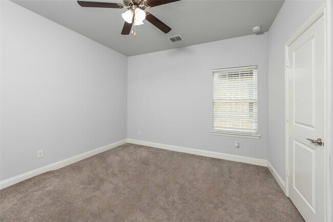 Building Photo - 354 Rock Acre Dr