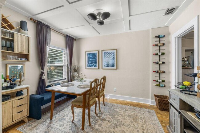 Building Photo - 2116 W St Louis St