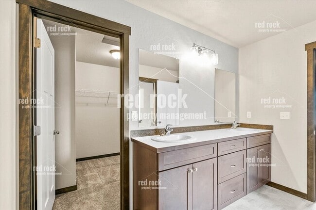 Building Photo - 6659 W Irish Cir