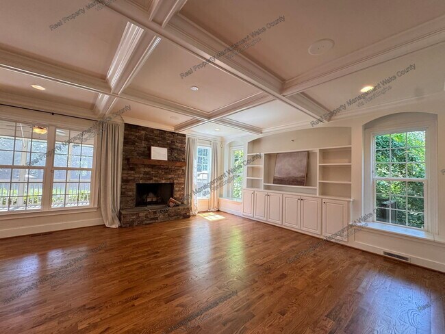 Building Photo - 3353 Cheswick Dr