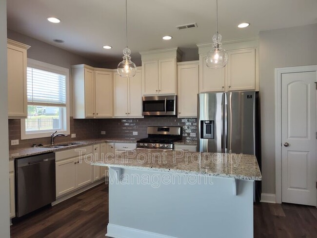 Building Photo - 170 Pine Eagle Dr
