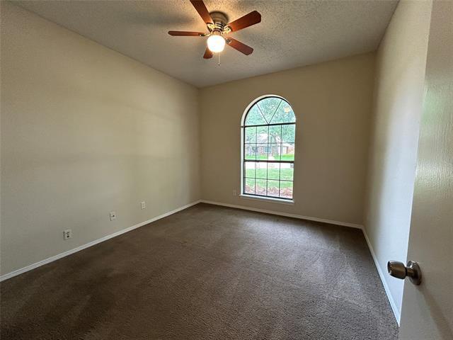 Building Photo - 7516 Woodhaven Dr