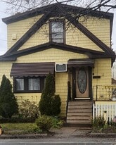 Building Photo - 368 Sweeney St