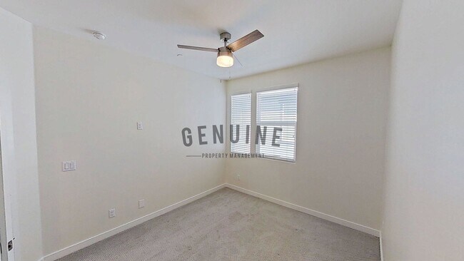 Building Photo - 3Bd 2.5Ba Tri-Level Home w/Rooftop Deck