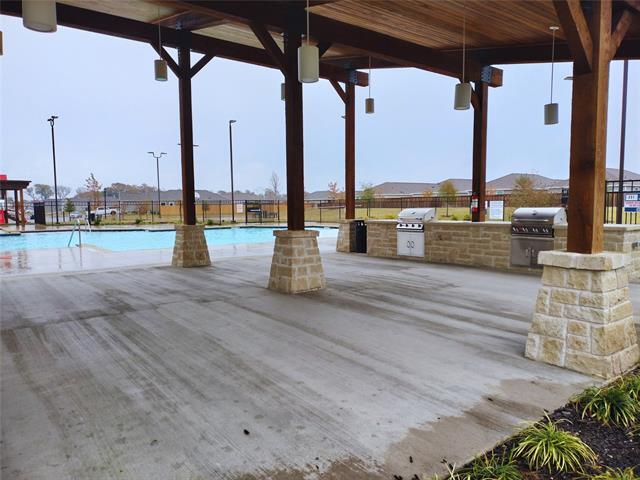 Building Photo - 6622 Highlands St