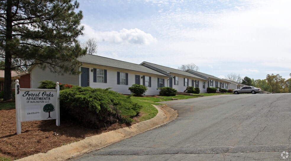 Primary Photo - Forest Oaks and Forest Lane Apartments