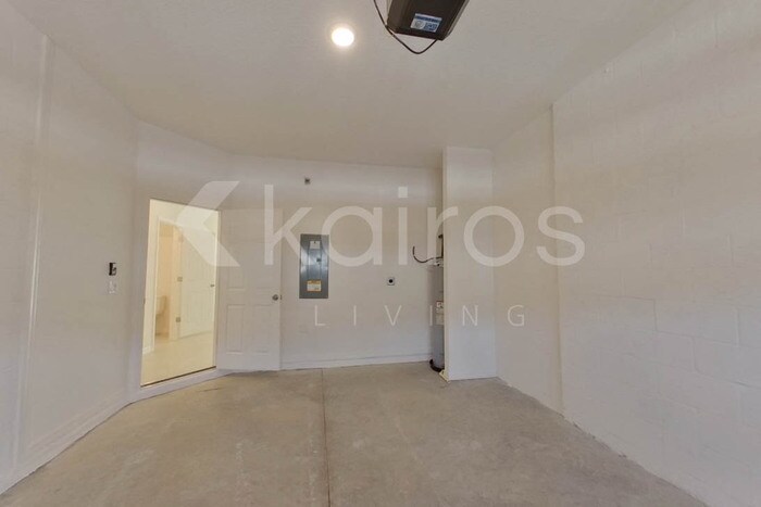 Building Photo - 34188 Cinder Wy