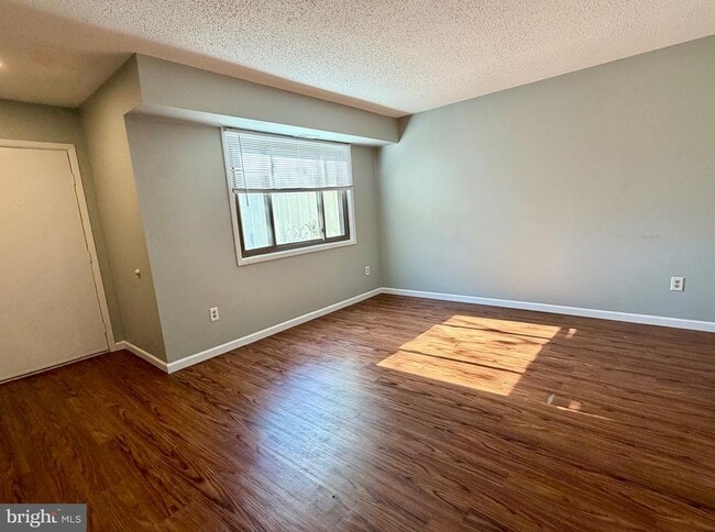 Building Photo - 33 Georgetown Rd