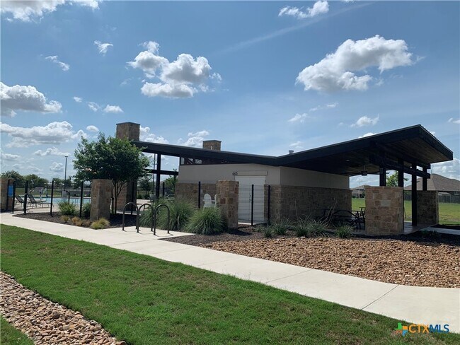 Building Photo - 414 Fairy Duster Dr