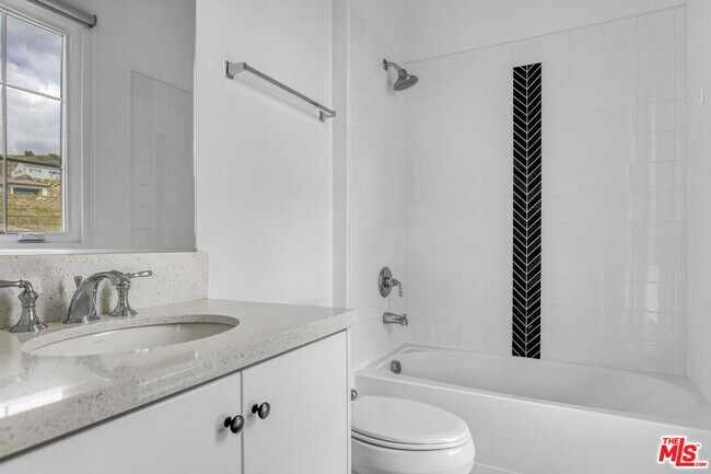 Building Photo - 12509 Saddle Ct