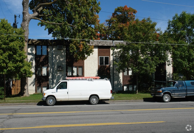 Building Photo - Boulevard Apartments