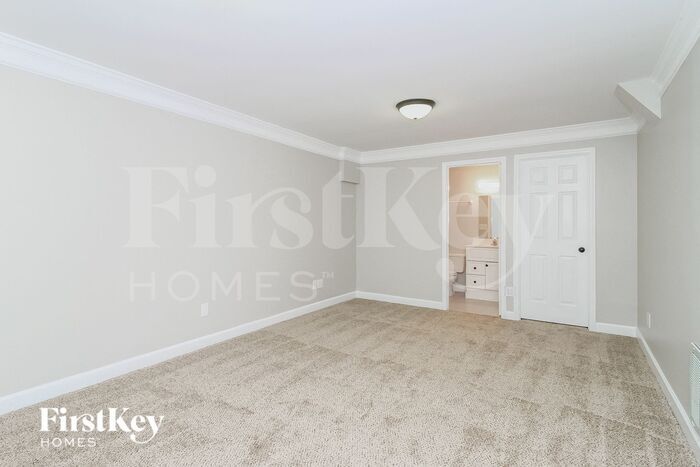 Building Photo - 6845 Greenbrook Dr