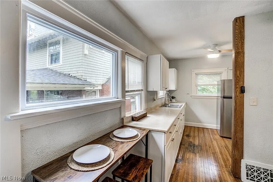 Building Photo - 2245 Bellfield Ave