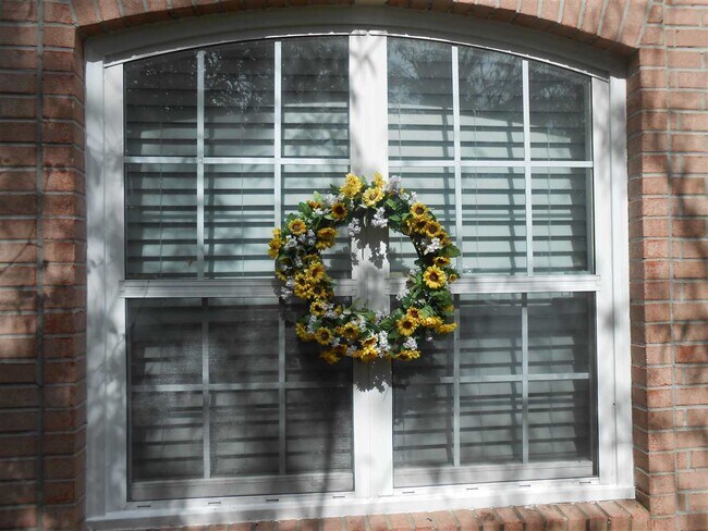 Building Photo - 3592 Wexford Ct