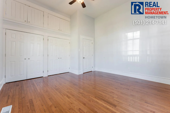 Building Photo - Monthly lease - Beautiful 3-Bed 2-Bath Hom...