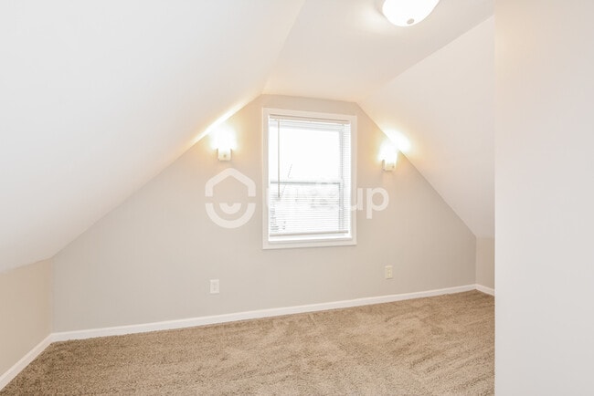 Building Photo - Fantastic 2bd/2.5ba home! Let yourself in!