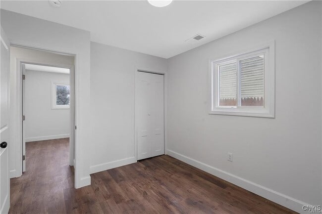 Building Photo - 7891 Areopagitica Ave