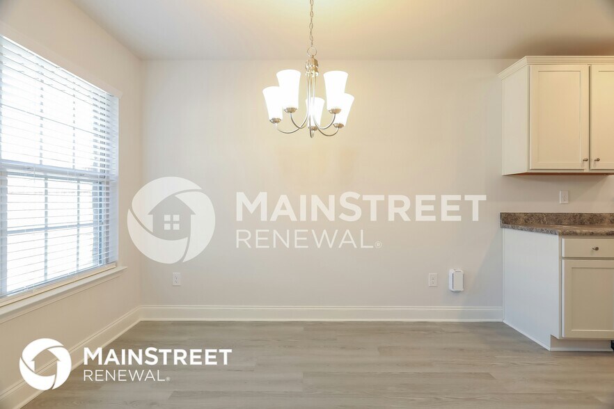 Building Photo - 324 Black Crk Trl