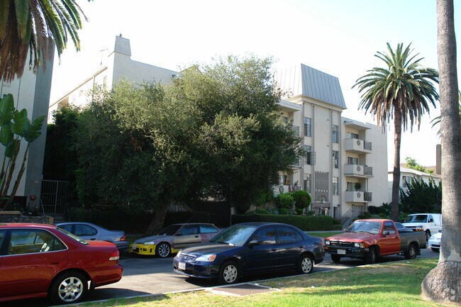 Building Photo - Deccan Villas