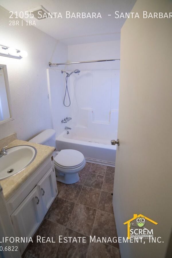 Building Photo - 21055 Santa Barbara Dr