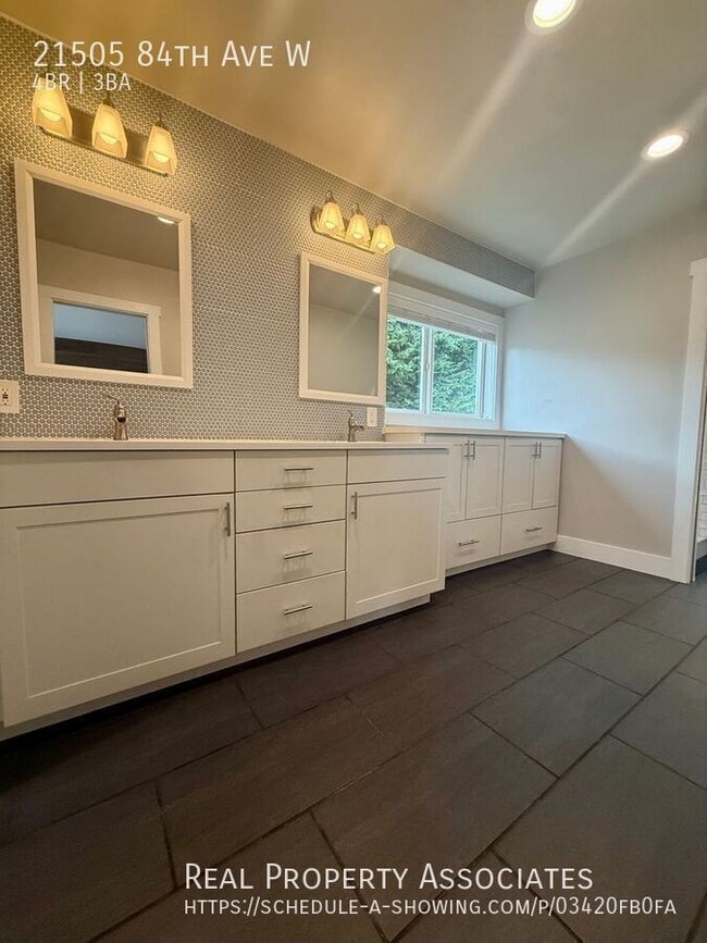 Building Photo - 21505 84th Ave W