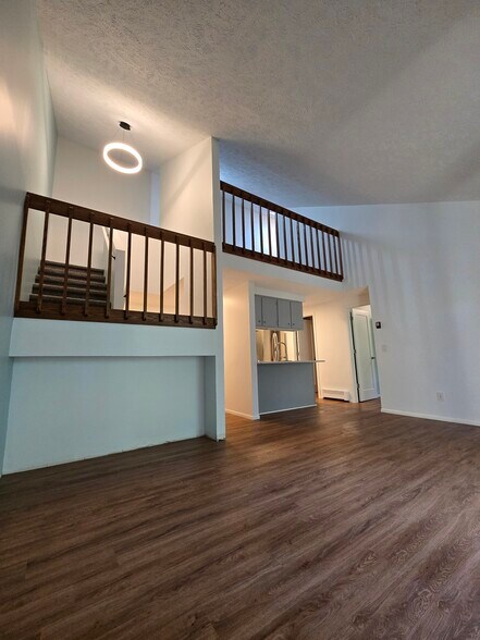 Building Photo - 4251 Mitchell Creek Dr
