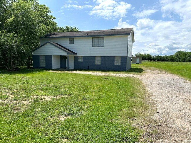 Primary Photo - 3806 Old Chocolate Bayou Rd