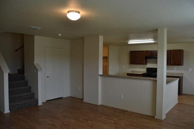 Building Photo - 10730 Goose Way