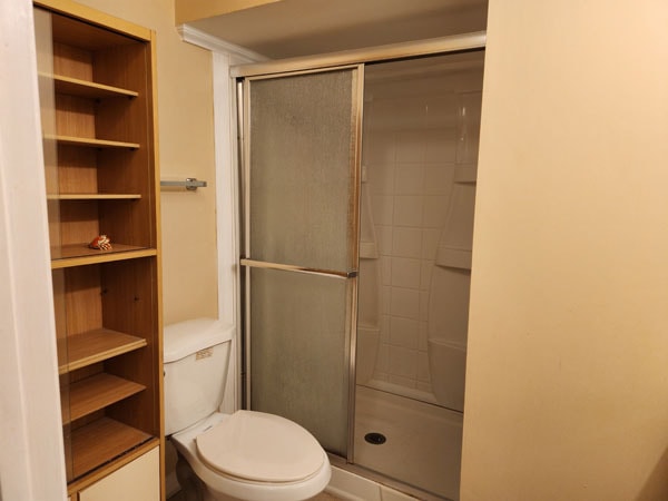 Bathroom - 5727 Western Ave NW